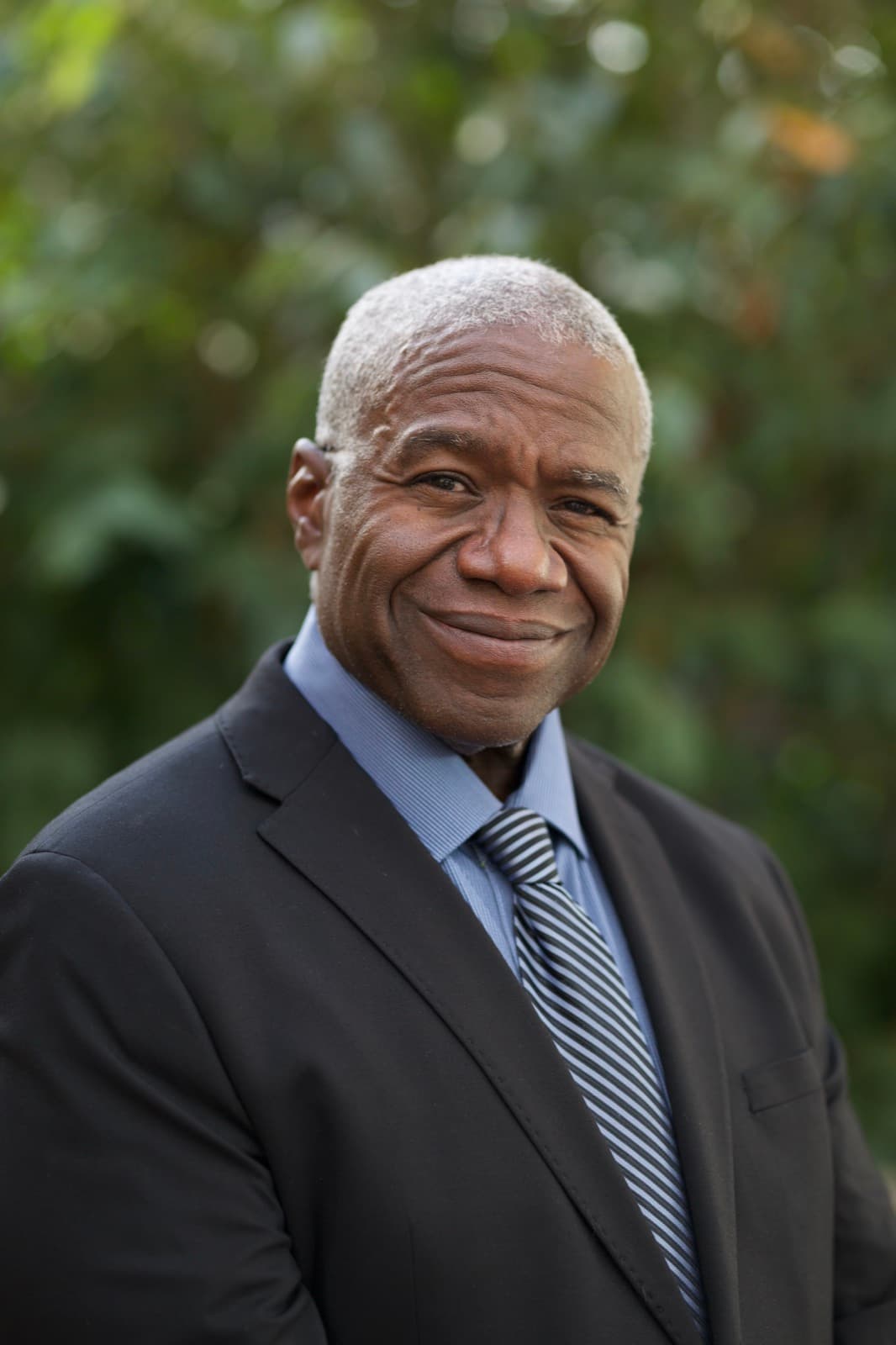 Portrait of Dr. Nate Easley, Jr.